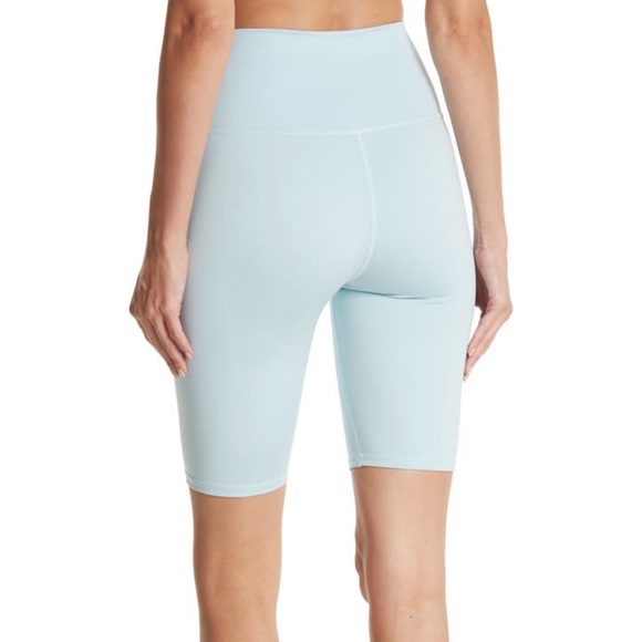 FINAL PRICE 🔥🔥🔥 Alice + Olivia 💛 NWT biker shorts - Picture 4 of 15